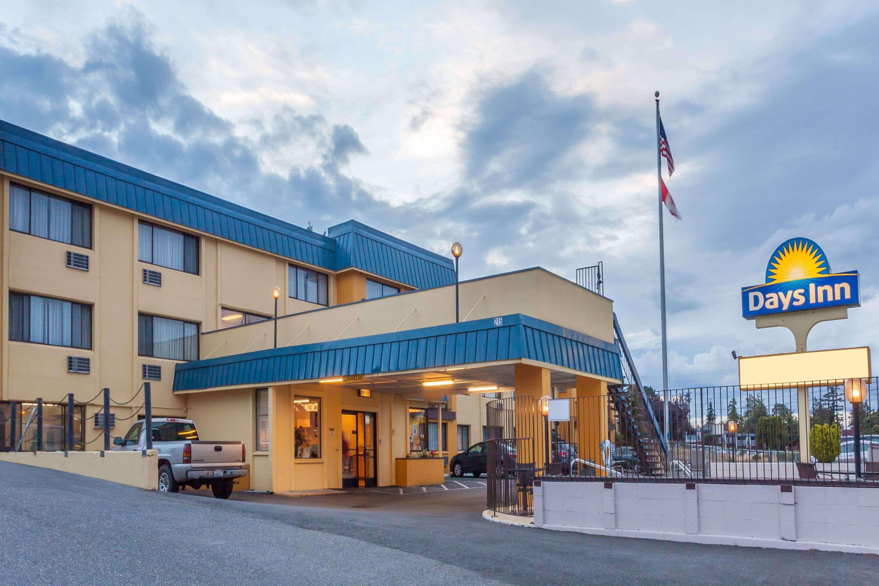 Days Inn By Wyndham Bellingham Wa Экстерьер фото